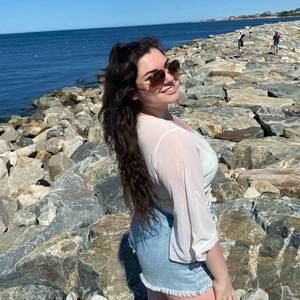 Meet your Posher, Brittany